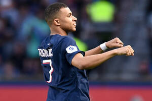 PSG przyjęło ofertę za Kyliana Mbappe! Nowe wieści ws. astronomicznej pensji dla gwiazdora