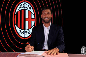 AC Milan potwierdził pozyskanie nowego piłkarza. Podpisał długi kontrakt