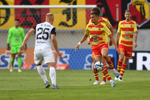 Błąd bramkarza i piękny gol Nene! Jagiellonia zdeklasowała Puszczę [WIDEO]