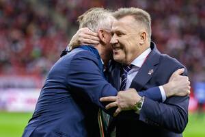 Media: Zagraniczny trener gotów poprowadzić reprezentację Polski! Nowy kandydat do zastąpienia Santosa