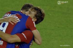 Ofensywne show FC Barcelony! Gol i asysty Lewandowskiego, popisy Torresa oraz Felixa [WIDEO]