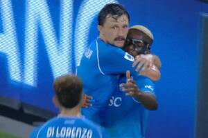 Sensacja w Mediolanie, Inter bez punktów! Napoli gromi rywala, bramka Zielińskiego [WIDEO]