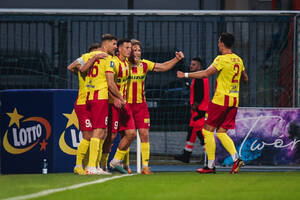 Korona Kielce - Warta Poznań gdzie oglądać? Stream online i transmisja na żywo w TV [EKSTRAKLASA]