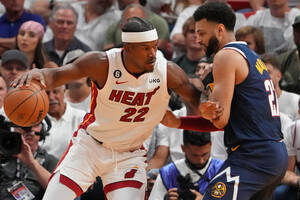 Gwiazdor NBA pochwalił się nowym wyglądem. Zaskoczył wszystkich. "Cudowny trolling" [ZDJĘCIE]