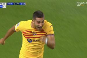 Zmiennik Lewandowskiego uratował FC Barcelonę! Zwycięski bój z FC Porto [WIDEO]