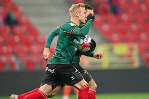 Kompletne szaleństwo w polskiej lidze! Zwycięski gol w 13. minucie doliczonego czasu gry [WIDEO]