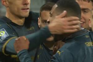 Frankowski wszedł z ławki i powalił Olympique Lyon na kolana! Fantastyczny występ Polaka! [WIDEO]