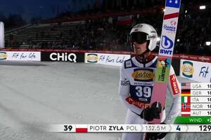 Żyła i Kubacki z kolejnymi punktami Pucharu Świata. Polscy skoczkowie z awansem w Klingenthal