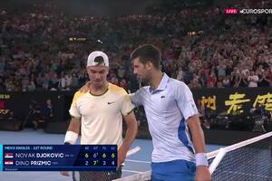 Nastolatek postraszył Novaka Djokovicia. Trudna przeprawa Serba w I rundzie Australian Open [WIDEO]