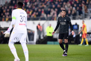 "PSG daje mu starożytny Rzym, Grecję i piramidy w Egipcie". Dziennikarz mówi o szokującej ofercie dla Mbappe
