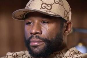 Trudne chwile Floyda Mayweathera Jr. Pięściarz zalał się łzami w trakcie wywiadu [WIDEO]