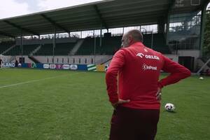 Sceny! Probierz wypalił do Piątka. "Halo, AC Milan" [WIDEO]
