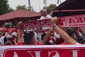 Polacy przejęli Berlin! Piękne sceny przed meczem na EURO [WIDEO]