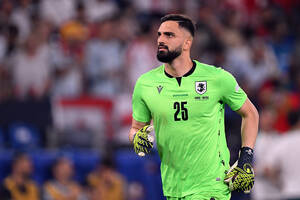 Liverpool kupuje następcę Alissona. Oto warunki transferu
