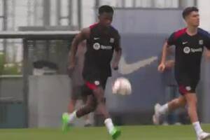 Piłkarz wrócił do Barcelony. Wziął piłkę i zachwycił kibiców [WIDEO]