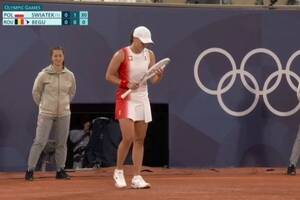 Wyszarpane zwycięstwo Świątek! Rozpoczęła marsz po złoto olimpijskie [WIDEO]