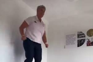 Anita Włodarczyk poskakała po łóżku. Sceny w wiosce olimpijskiej [WIDEO]