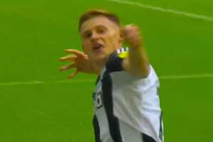 Hit Premier League dla Newcastle. "Sroki" zdobyły ważne trzy punkty [WIDEO]