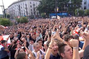Euforia jak na EURO. Tysiące kibiców wyszły na ulice [WIDEO]