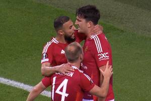 Maguire bohaterem United! Remis rzutem na taśmę [WIDEO]