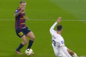Grosicki włączył turbo! Popisowy gol, triumf Pogoni [WIDEO]