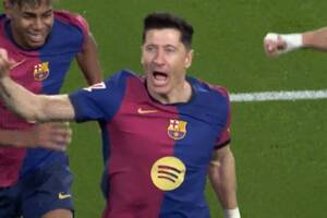Gol Lewandowskiego! Za chwilę Szczęsny wyciągał piłkę z siatki [WIDEO]