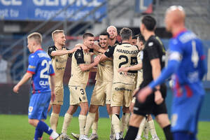 Mocne wejście nowego trenera Widzewa. Zwycięstwo w debiucie [WIDEO]