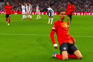 Tottenham nie zachwycił. Popis bramkarza Eintrachtu [WIDEO]