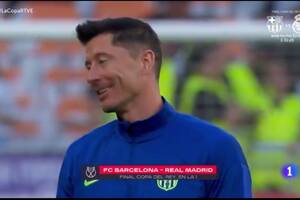 Lewandowski jest z drużyną. Kamery wszystko uchwyciły [WIDEO]
