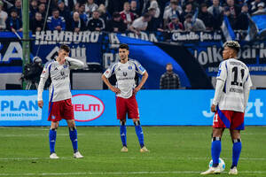 Wyścig żółwi o awans do Bundesligi. Absurdalna kolejka w Niemczech, porażki głównych faworytów