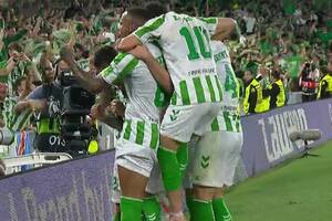Co za rakieta Antony'ego! Real Betis bliżej finału [WIDEO]