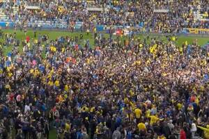 Szaleństwo w Gdyni. Tak Arka świętuje awans do Ekstraklasy [WIDEO]