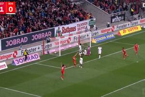 Bayern nowym mistrzem Niemiec! Samobój pogrążył obrońców tytułu [WIDEO]