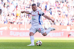 "Chcę włożyć pracę i pieniądze". Podolski wprost o kupnie Górnika Zabrze