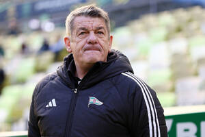 Lechia może stracić trenera. Ciekawa oferta dla Carvera