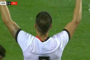 Hong Kong strzelił Manchesterowi United. Niekończący się blamaż ekipy Amorima [WIDEO]