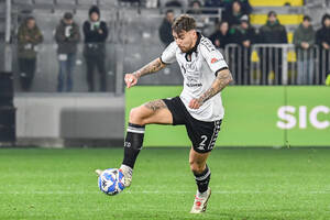 Grzmoty w walce o awans do Serie A. Dwóch Polaków na boisku