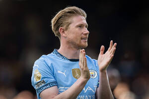 De Bruyne sprawił upominek mistrzowi świata. Bardzo miły gest [ZDJĘCIE]