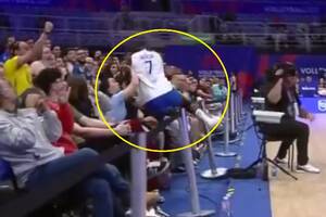 Staranował kibiców podczas akcji swojego zespołu. Groźna sytuacja w Lidze Narodów [WIDEO]