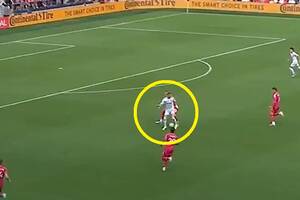 Reus? Pan piłkarz. Tę asystę Niemca można oglądać bez końca [WIDEO]