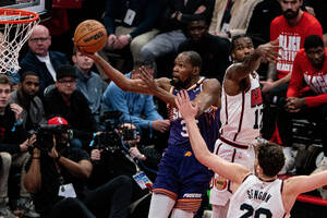 Gwiazda ma nowy klub. Rekordowa transakcja w NBA